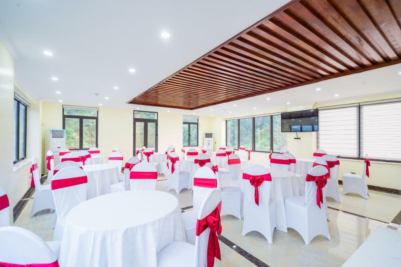 Dinh Gia Hotel ハザン エクステリア 写真